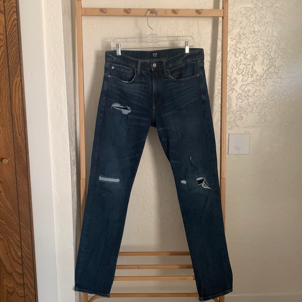 Gap Mens slim fit jeans with rips 32x32